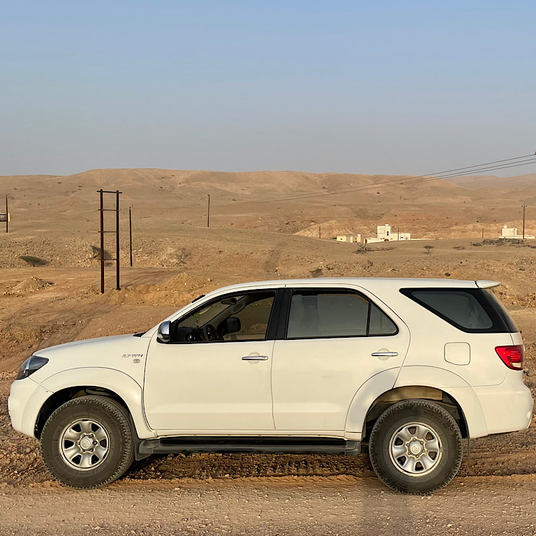 picture of a toyota fortuner